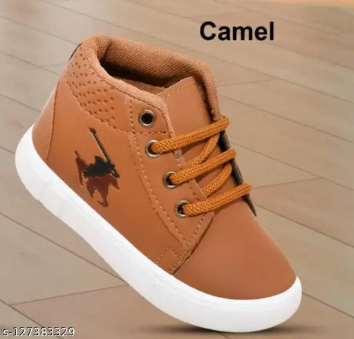 Brown leather casual boots with brown laces and a horse logo