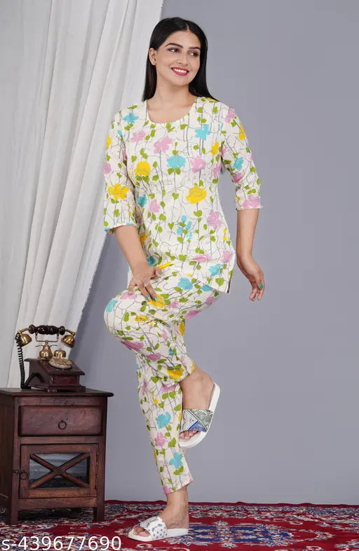Women's cotton printed night suit set top and pajama set, colorful floral pattern on three-quarter sleeve tops and bottom pyjamas