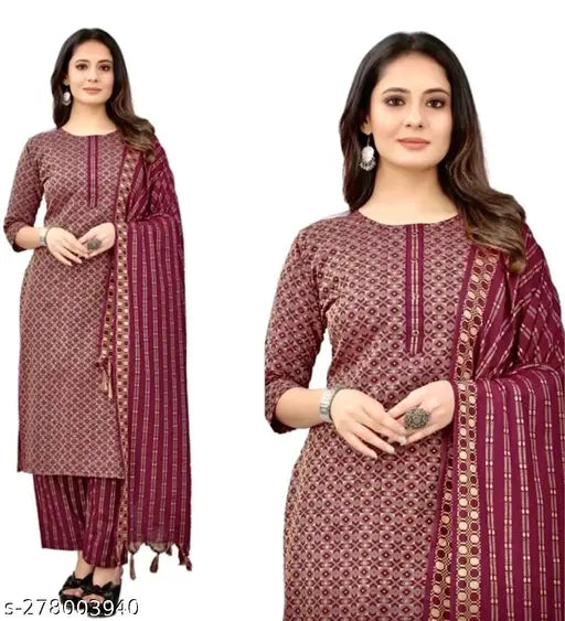 Striped three-quarter sleeve cotton kurtis, perfectly stitched with jacquard dupatta. Indian women's fashion, four size options available