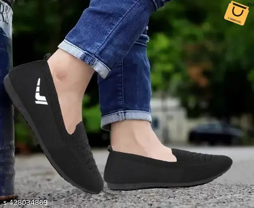 Colorblocked synthetic ballerinas - Classic Bellies, slip-on footwear in various sizes (IND-5, IND-6, IND-7, IND-8), made in India