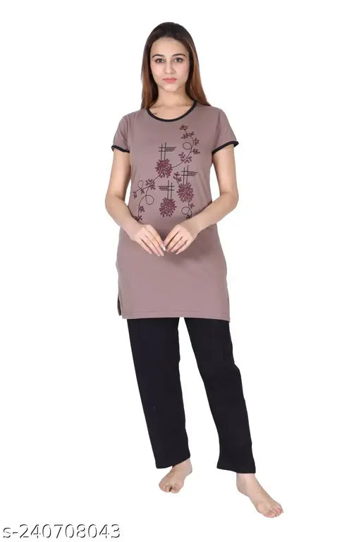 Printed cotton night suit, perfect for hot and humid summers. Available in various sizes: M, L, XL, XXL, XXXL. True-to-size women's sleepwear