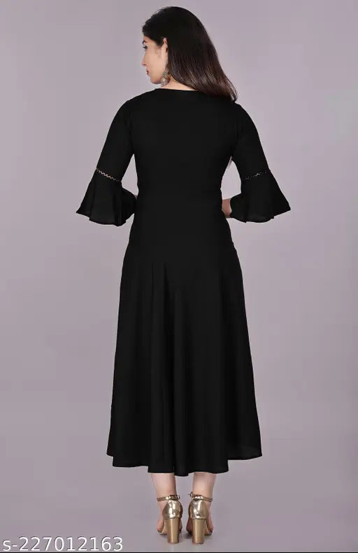 Black solid round flared women's kurti, belted waist, long sleeves