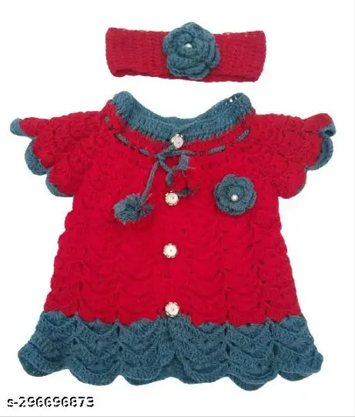 Hand knitted red and grey woolen winter sweater for girls, self-design pattern with short sleeves