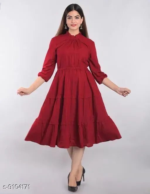 Maroon rayon kurti, solid pattern for women's fashion, three-quarter sleeve length, made in India - M (42 in), L (42 in), XL (42 in)