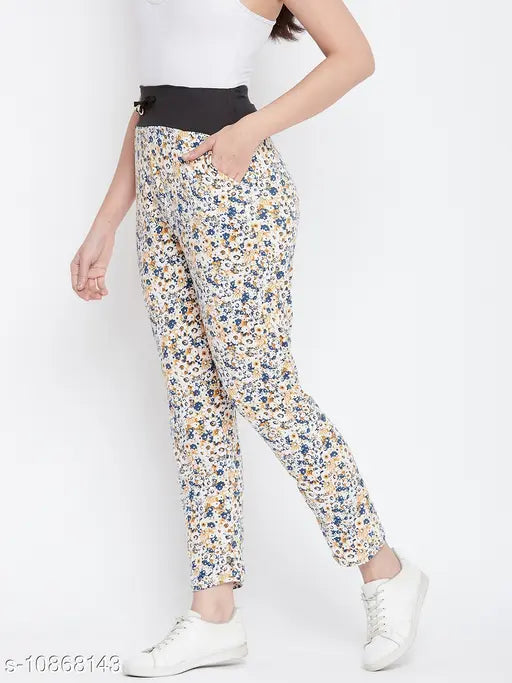 Cameo print, women's pajamas with elastic waistband