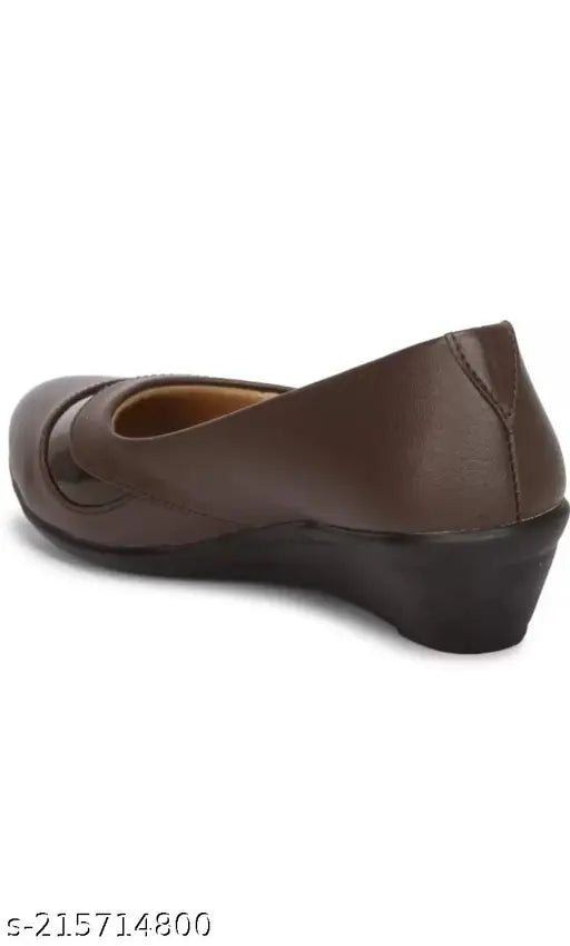 Brown synthetic leather women's ballerinas, slip-on style footwear - Stylish Bellies for women