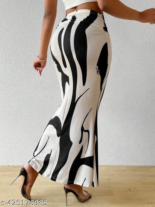 Printed net polyester women's trendy skirt, fashionable fit and flare style in sizes 28-34