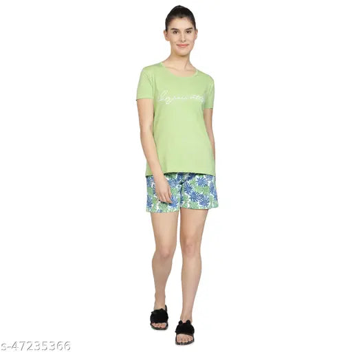 Cotton women's loungewear set: printed top with short sleeves and elasticated shorts, India-made for ultimate comfort