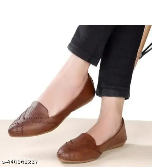 Women's brown leather ballet flats