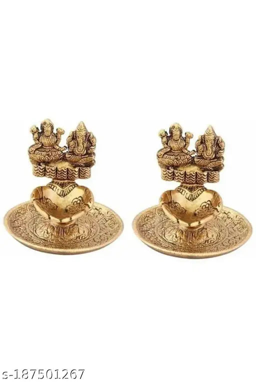 Gold metal Chandi art Diwali lamp with a high 76-inch height