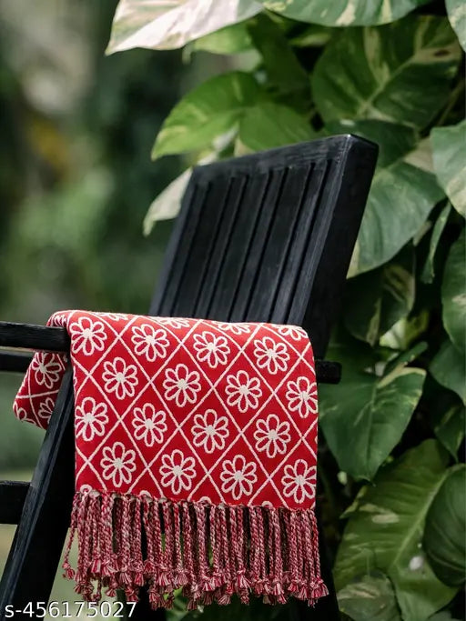 Red floral jacquard throw, fine cotton net (50x70cm), elegance and charm, Indian-crafted reversible design
