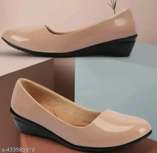 Stylish patent leather hell bellies, solid net pattern, various sizes from IND-3 to IND-8, Indian origin