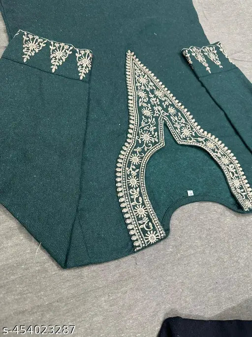 Green pashmina woolen kurta with embroidered border