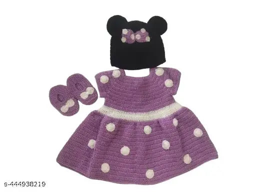 Woolen infant sweater, high quality, soft hand feeling, modern comfy girls sleeves, deer pattern, 0-6 Months & 6-12 Months