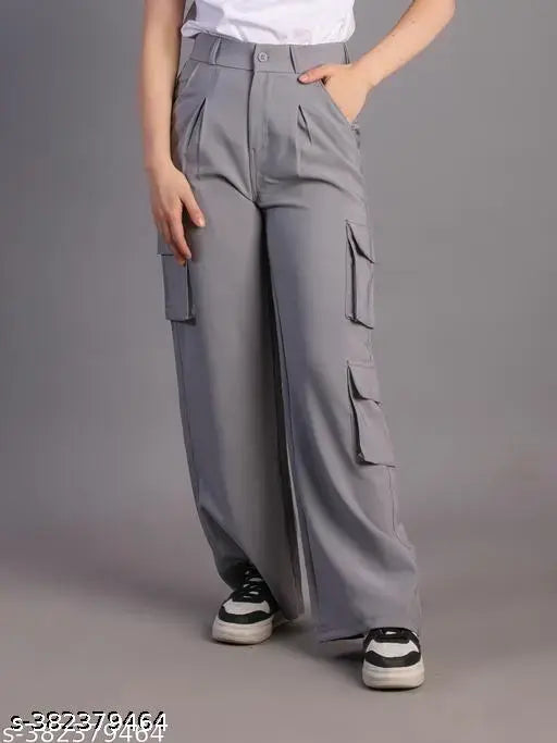 Korean light grey cotton blend cargo pants, solid pattern with five pockets. Men's size 28, waist 28 inches, length 42 inches, hip 36 inches