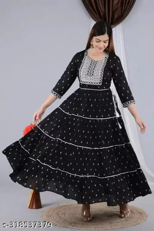 Rayon three-quarter sleeve printed kurti for women, featuring beautiful designs from India
