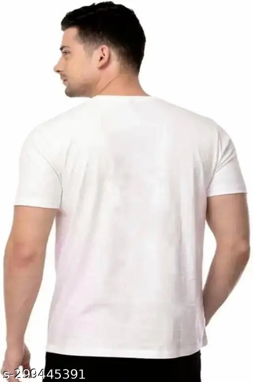 Trending cotton-blend T-shirt, printed design on short sleeves, size M: chest 40in, length 28.5in; India origin