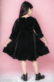 Velvet three-quarter sleeve dress, solid net pattern for girls (3-4 Years - India)
