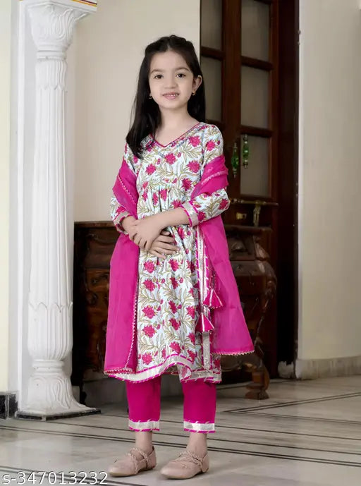 Attractive classic rayon kids' set, A-line palazzos with printed top and dupatta featuring gota patti work. Available in sizes: 5-6 Years, 7-8 Years, 9-10 Years, 11-12 Years, 13-14 Years. Origin: India