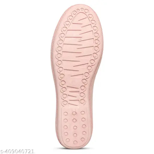 Mesh women's bellies and juttis - new fashion, slip-on boat shoes for India sizes 5-8. Comfortable and easily clean
