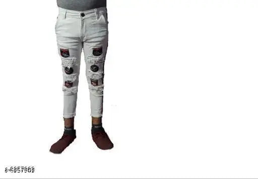 Trendy solid denim jean, 1 piece with options for waist sizes 28 and 30 inches, and length size 42 inches. Made in India