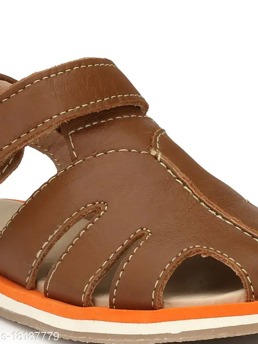 Leather brown boys sandals with sporty design
