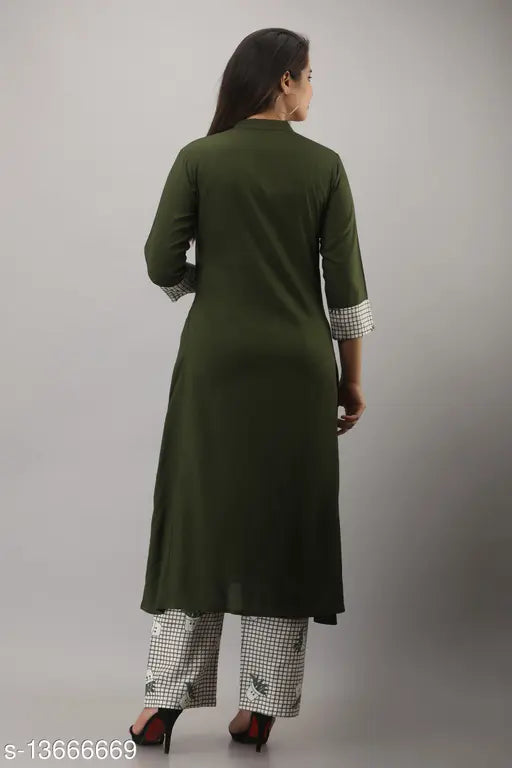 Rayon printed A-line kurta and palazzo set, soft collar neck and three-quarter sleeves, single set in rayon and cotton, solid pattern, India origin