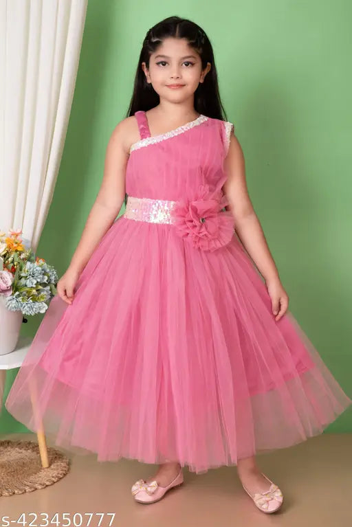 Pink tulle party dress, sleeveless, knee-length