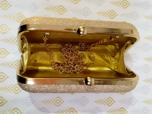 Fashionable clutch purse, gold, detachable wrist strap