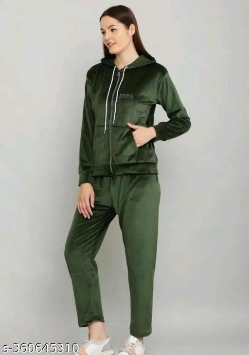 Indian-made H&M velvet long sleeve top, soft and comfortable