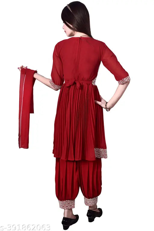 Three-quarter sleeve kids dresses made with georgette fabric, self-designed by Vaibhav Kids Wear. Adorable girls' fashion from India." (124 characters)