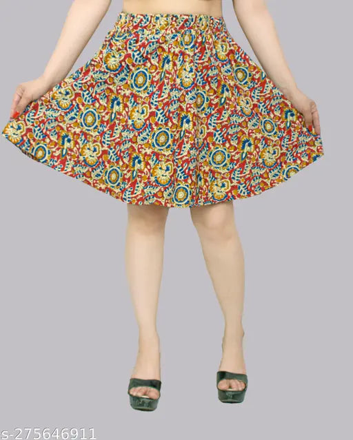 Colorful printed skirt, short length, casual style