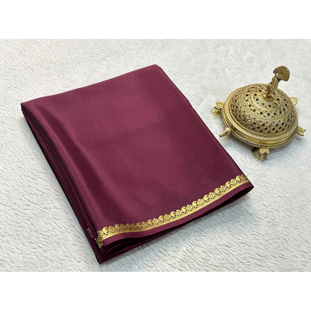 Brown crepe chit pallu solid saree with unstitched blouse (5.5mtr)