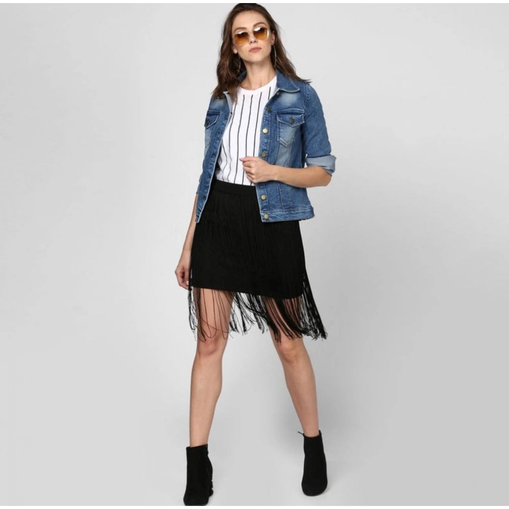Blue denim washed long sleeves jacket with spread collar neck, button closure, and hip length