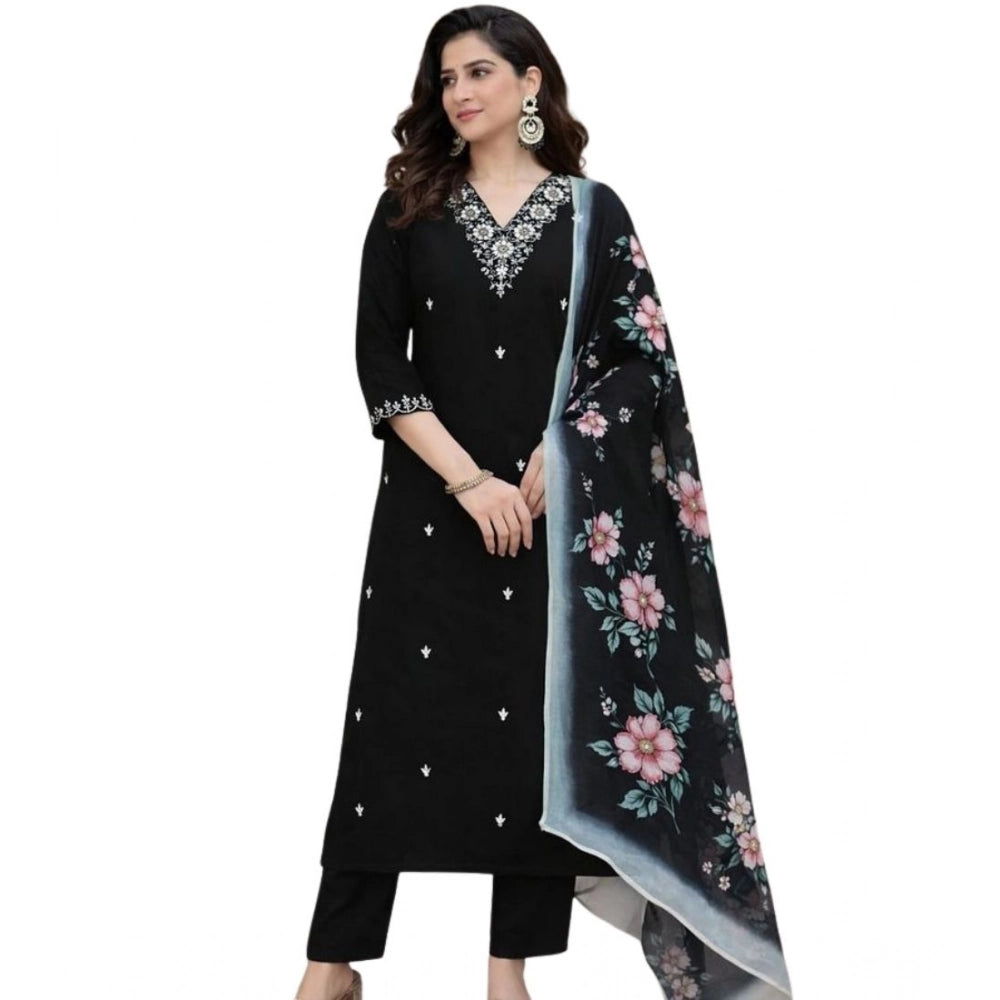 Black Chanderi Silk ethnic motif kurti set with calf-length pant dupatta, V-neck & 3/4 sleeves