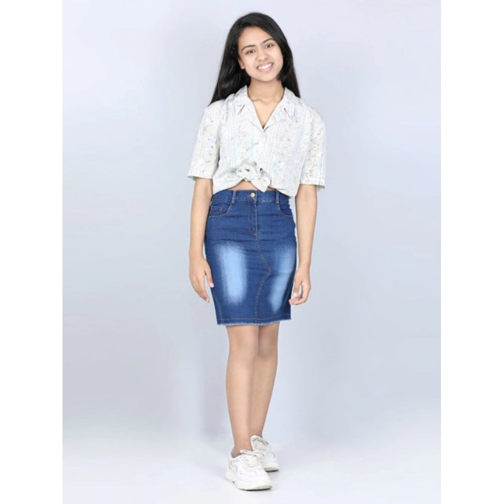 Blue denim solid buttoned girl's skirt, durable casual wear for children