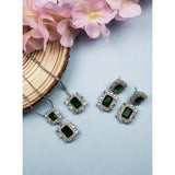 Green brass silver plated pendant set for women, wearable jewelry on necklace stand