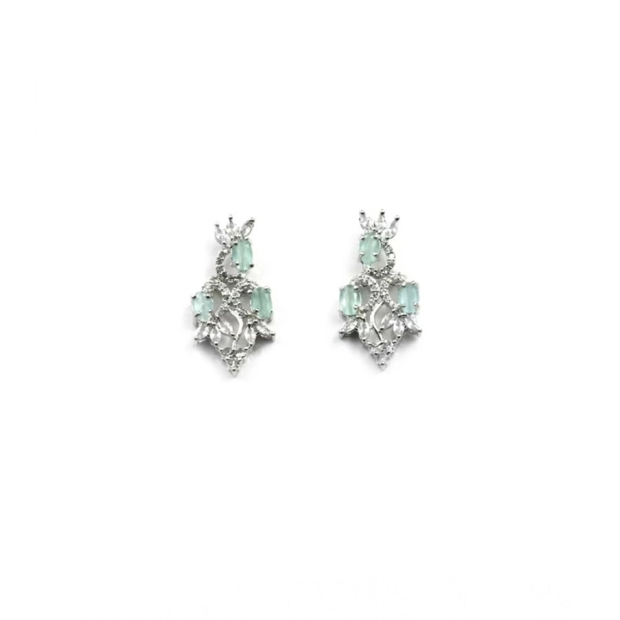 Turquoise brass silver plated women's necklace set, elegant accessories for fashion-conscious ladies