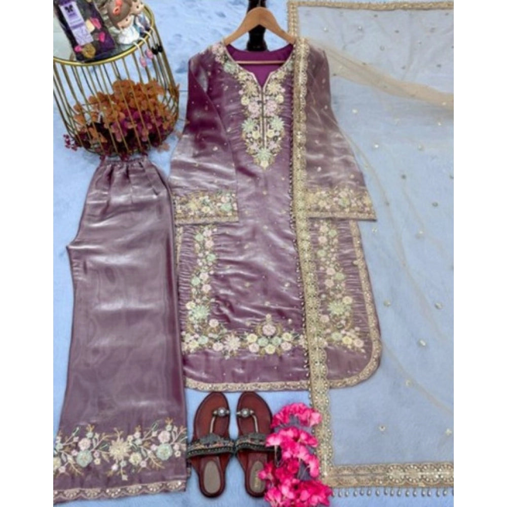 Lavender silk embroidered kurti set with palazzo pant and dupatta, round neck, 3/4th sleeve, calf length on mannequin