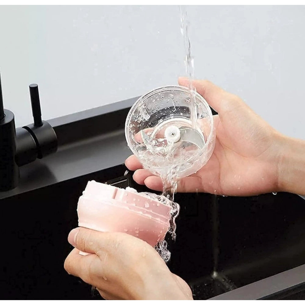 { "alt_text": "Pink microfiber mop head for deep cleaning floors, universal fit, ultra soft water absorbing dust removal" }