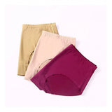 { "alt_text": "Multicolor breathable cotton seamless panties pack of 3, comfortable underwear for daily wear" }
