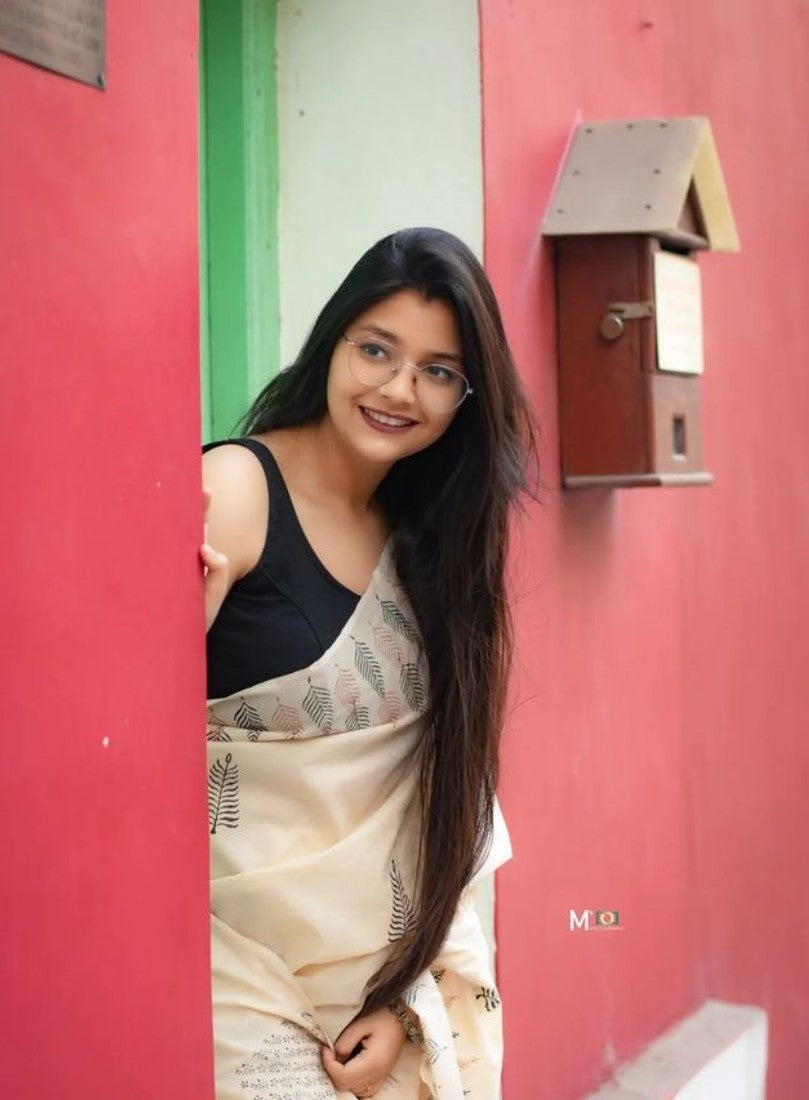 Cream linen printed saree with unstitched blouse piece, 5.5 meters length, traditional Indian wear