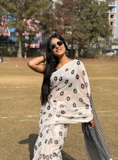 White linen floral printed saree with unstitched blouse piece, 5.5 meters length
