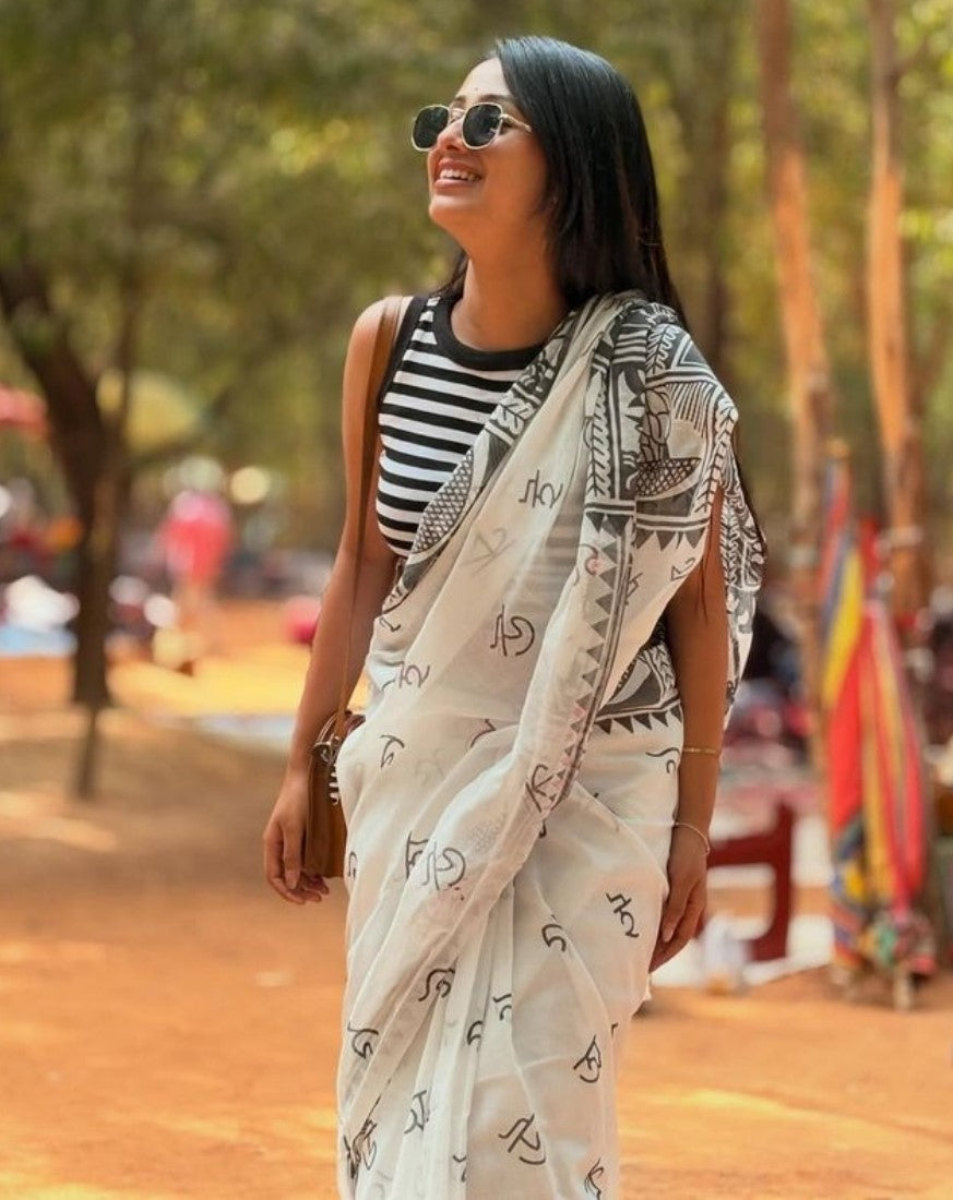 White and black linen Kalamkari printed saree with unstitched blouse piece, 5.5 meters length