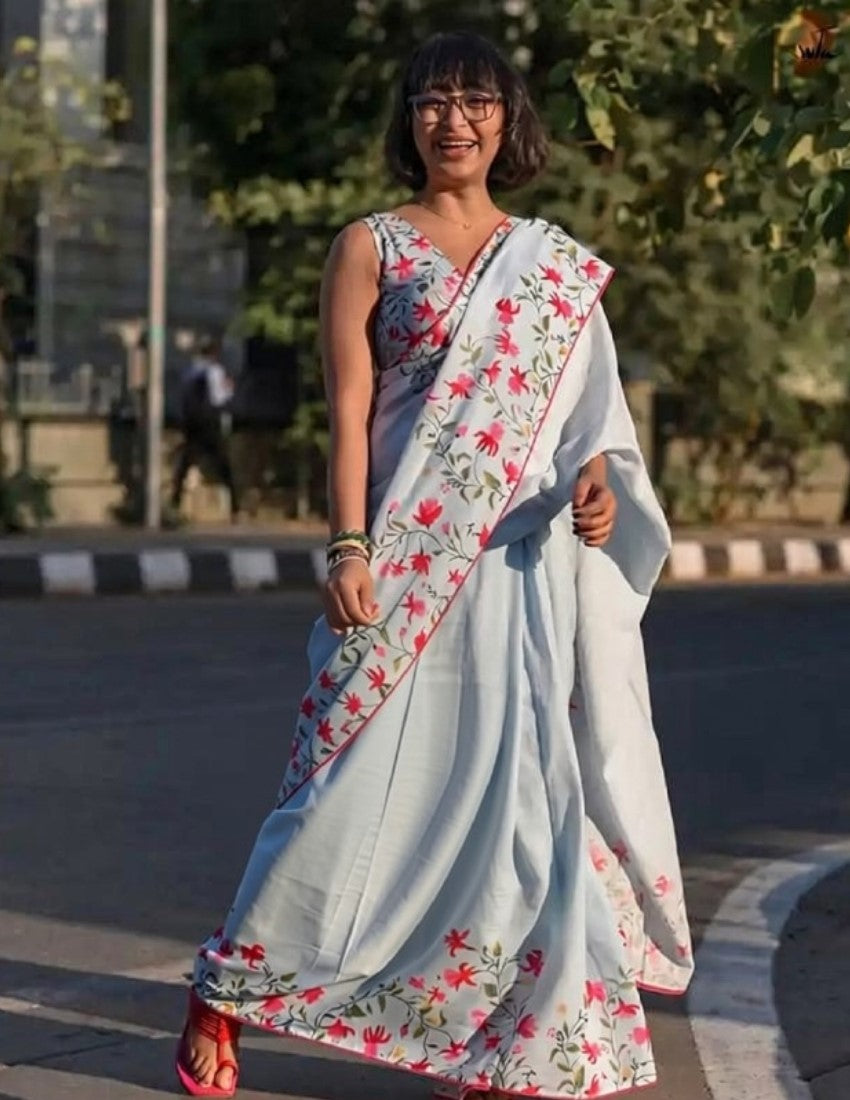 Grey linen floral printed saree with unstitched blouse piece, 5.5 meters length