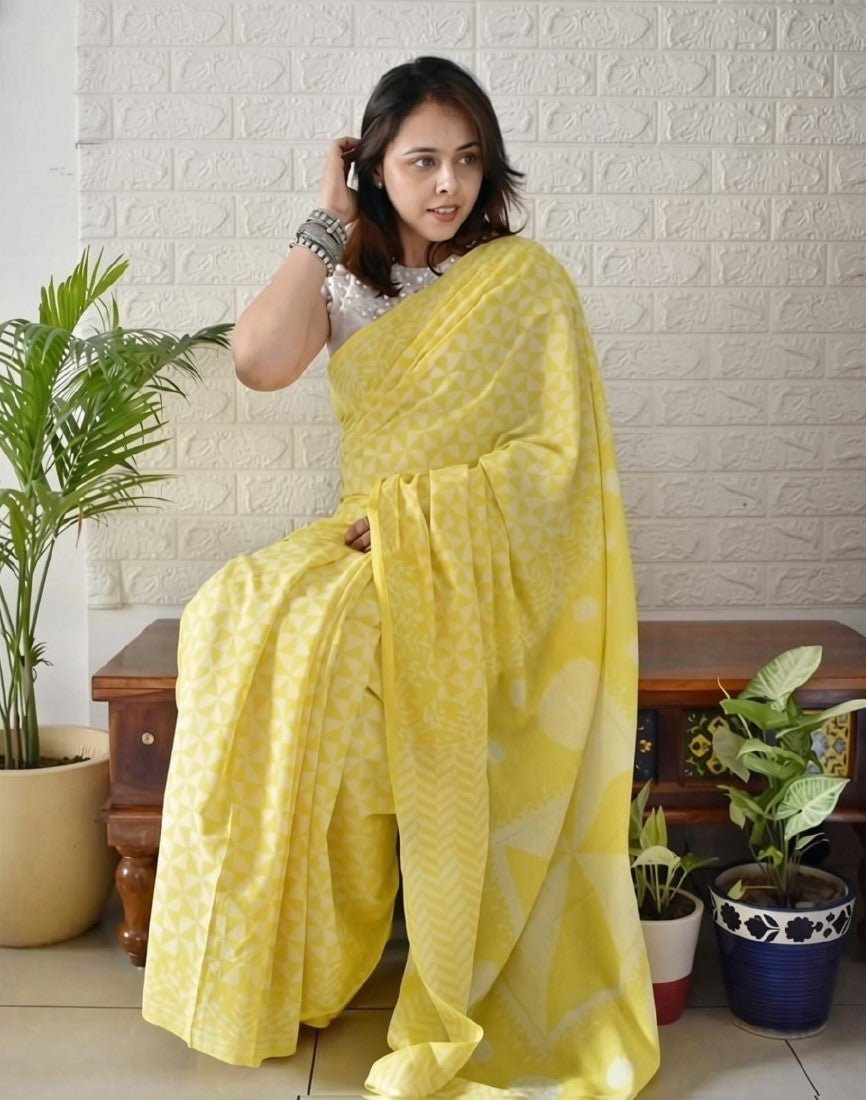 Yellow linen printed saree with unstitched blouse piece, 5.5 meters length, traditional Indian wear