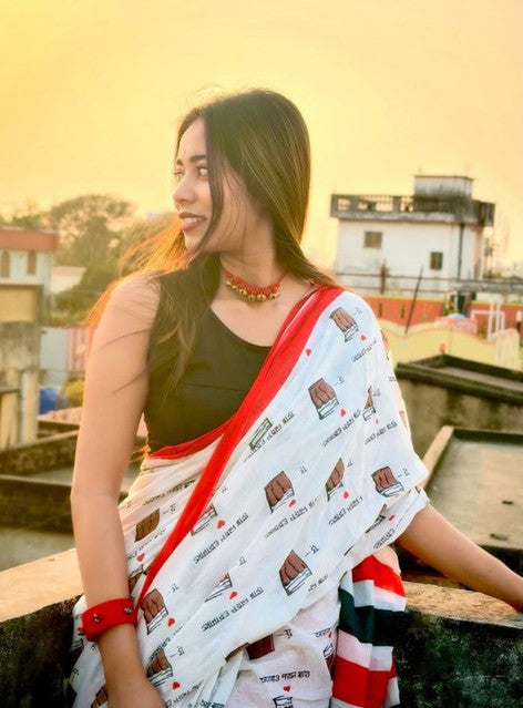 White and red printed linen saree with unstitched blouse piece, 5.5 meters length