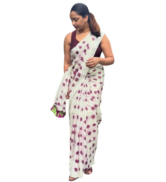 White-wine linen printed saree with unstitched blouse piece, 5.5 meters length