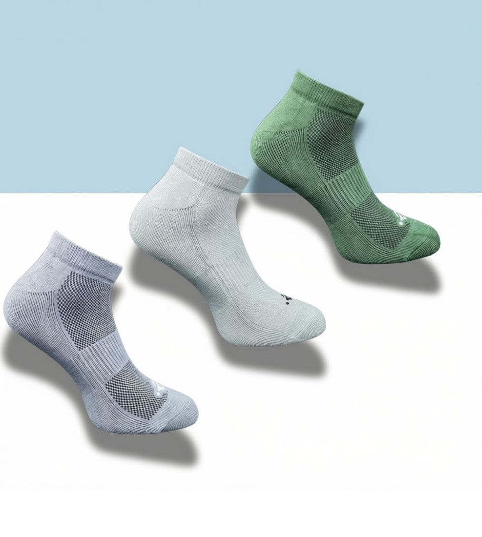 Pack of 3 Unisex Bamboo Blend Solid Low Cut Socks (Multicolor)