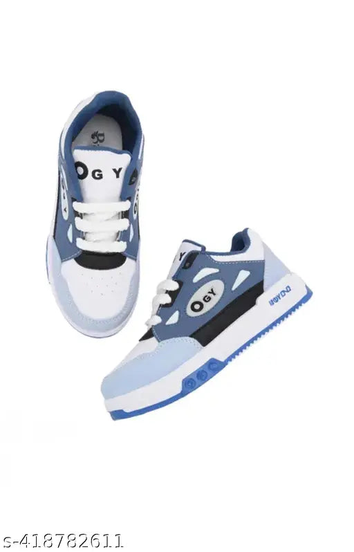 Blue and white casual sneakers with sporty design